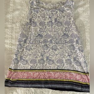 Loft floral patterned tank top. Size M. Used, like new.